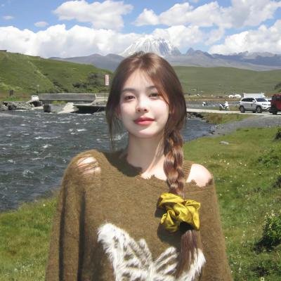 年过半百她美又飒